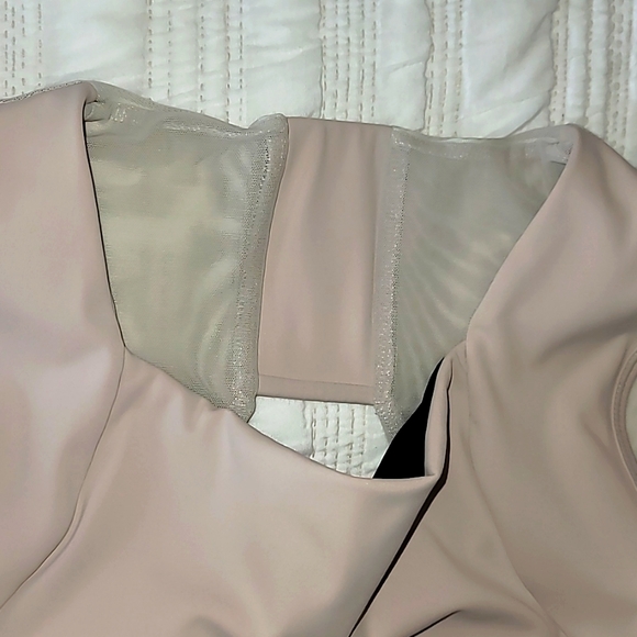 Forme Revive Posture Bra - Picture 4 of 9